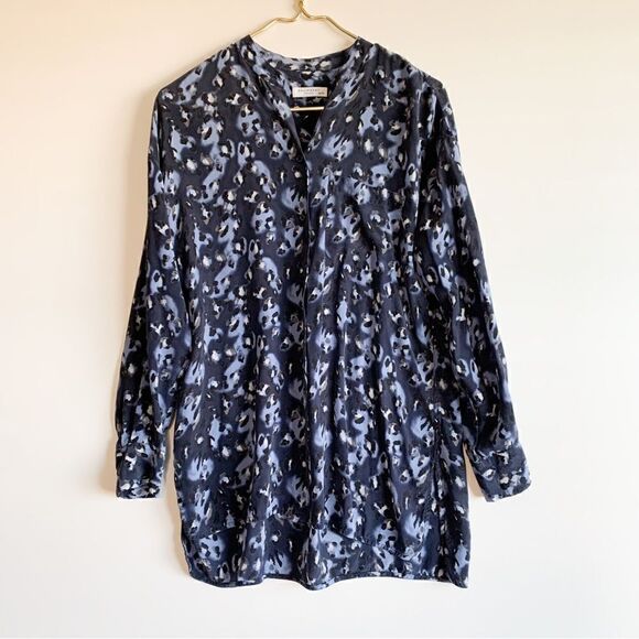 Equipment Melodie in Peacoat Blue Leopard Silk Button Down Shirt - Picture 1 of 5
